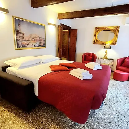 Rialto Penthouse דירה *